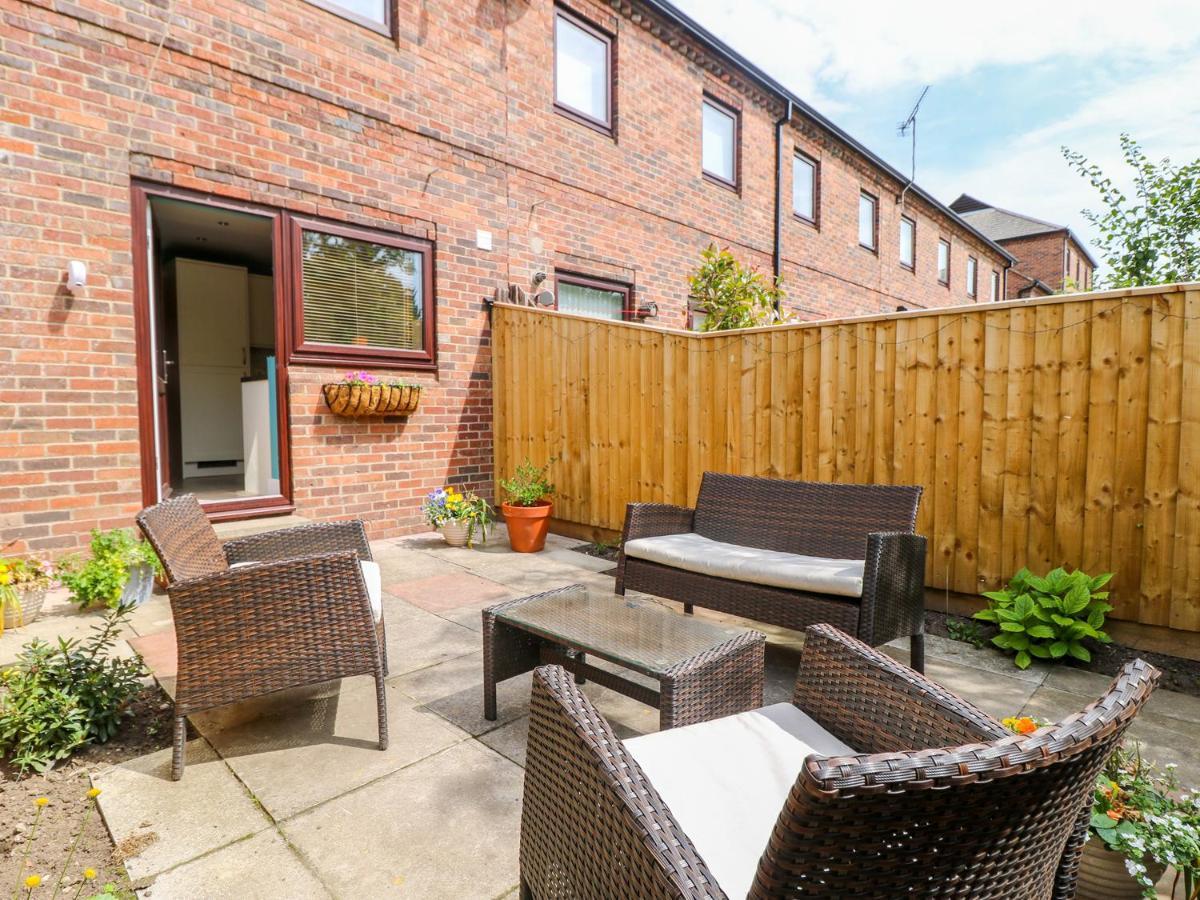 Vila 17 Fewster Way York Exteriér fotografie